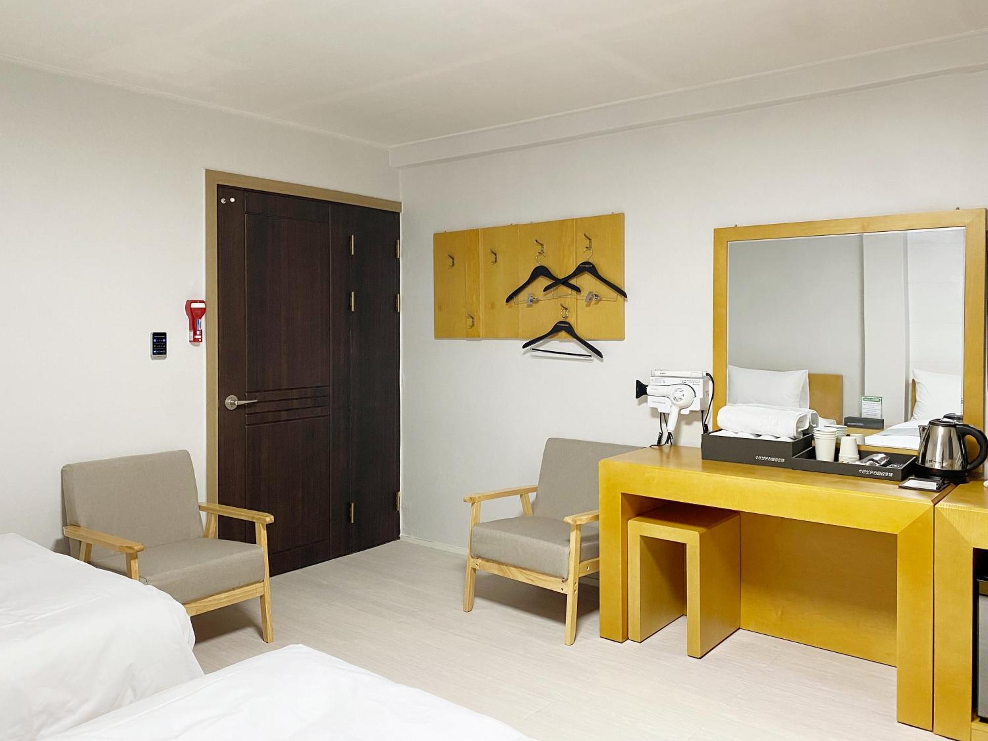 Suanbo Hot Spring Healing Hotel Cshungdzsu Kültér fotó